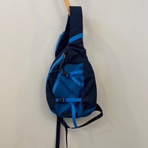 Patagonia 8L Atom Sling crossbody bag